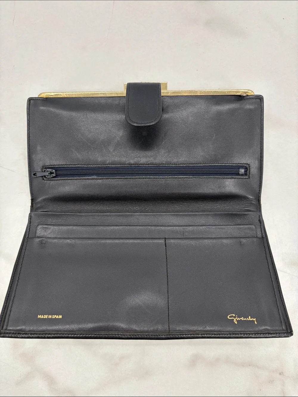 Givenchy sleek continental